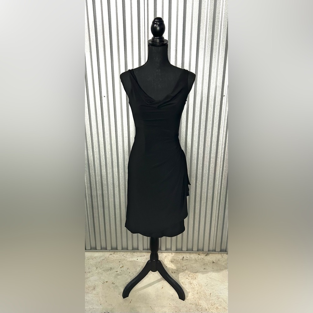 Women’s White House Black Market WHBM NWT Black Solid Sleeveless Midi Dress 00